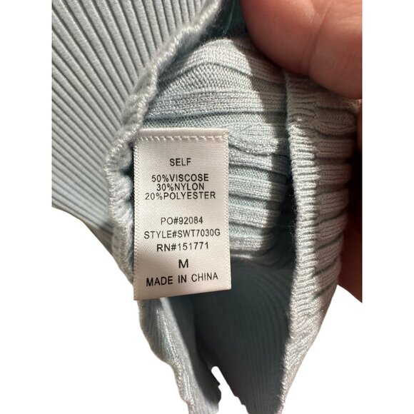 👗 2/$30 👗 Gilli Light Blue Ribbed Tank with Ruffled Collar and Arms sz M - Picture 6 of 6